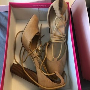 Tan suede pumps